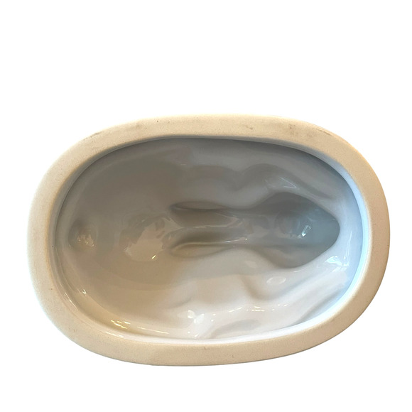 Zrike Brands Easter Bunny Rabbit Lidded Casserole Dish White Ceramic NEW - Picture 15 of 15